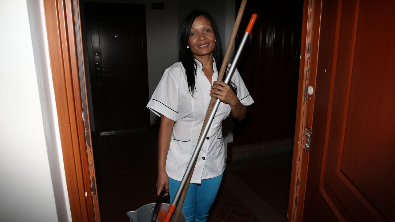 Cubana maid